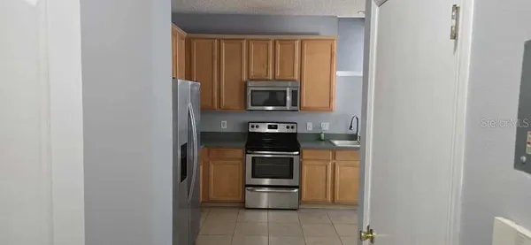 $2,400 | 14290 Tanja King Boulevard, Orlando, FL 32828