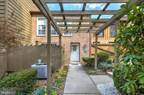 $305,000 | 165 Oakmont Court, Reading, PA 19607