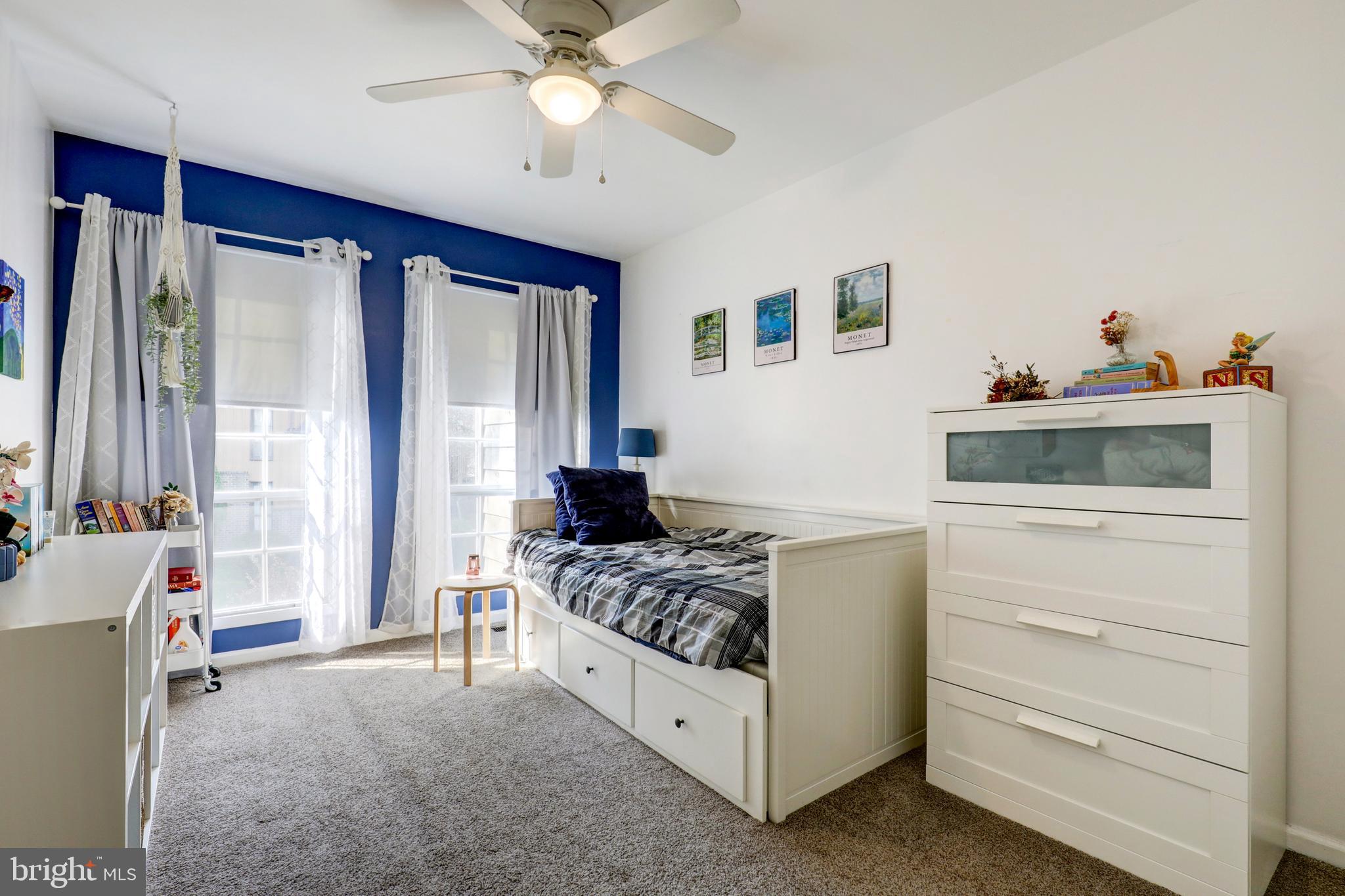 165 Oakmont Court Reading, PA 19607 - Photo 28 of 40 a bed room with a bed and a window