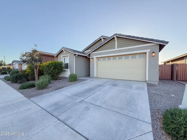 $2,295 | 26194 South 230th Place, Queen Creek, AZ 85142