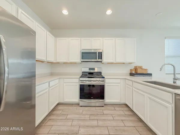 $2,295 | 26194 South 230th Place, Queen Creek, AZ 85142