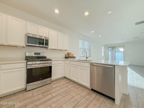 $2,295 | 26194 South 230th Place, Queen Creek, AZ 85142