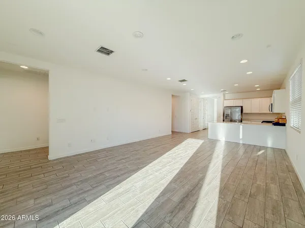 $2,295 | 26194 South 230th Place, Queen Creek, AZ 85142