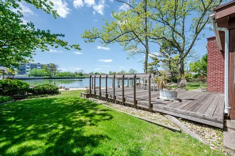 $869,000 | 593 Pearl Street, Oceanside, NY 11572