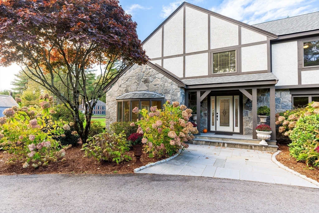 7 Saddle Ridge Road Sudbury, MA 01776 - Photo 11 of 42 front view of a house