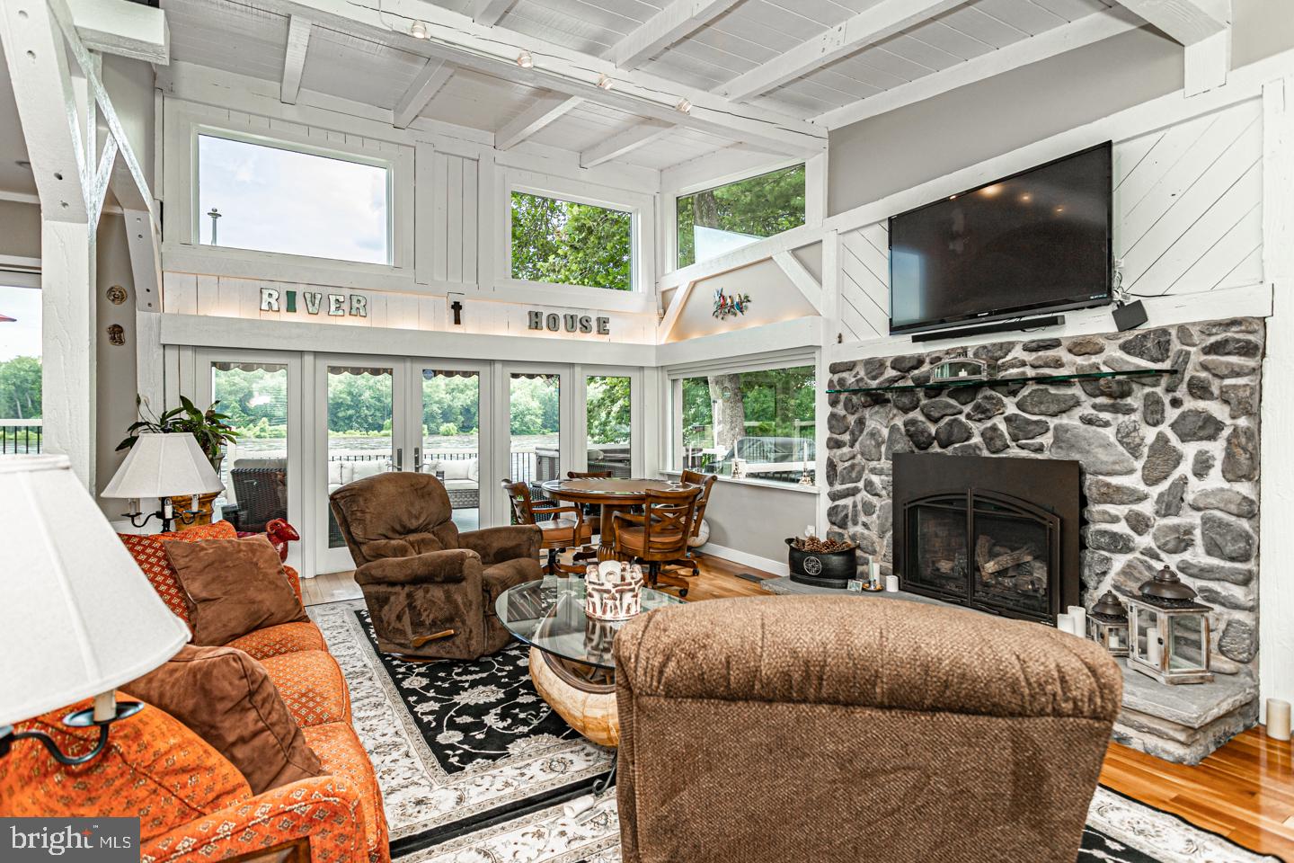 952 River Road Washington Crossing, PA 18977 - Photo 7 of 51 Gallery Image 7