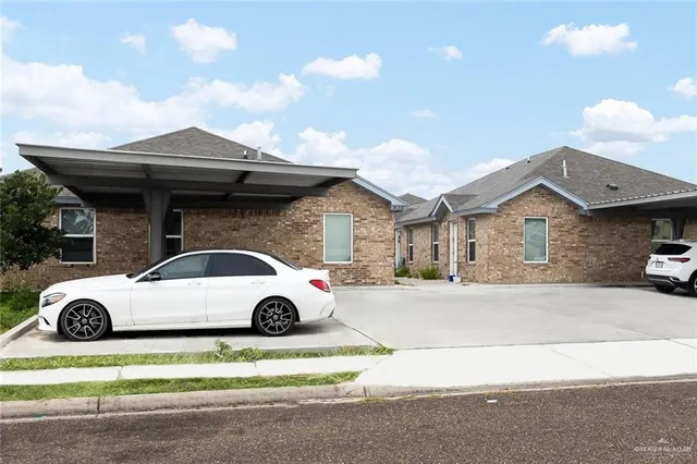 $900 | 826 South Missouri Street, Unit C, Alton, TX 78573