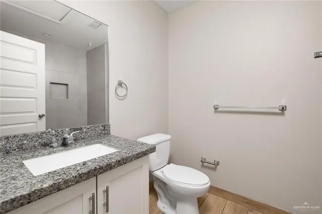 $900 | 826 South Missouri Street, Unit C, Alton, TX 78573