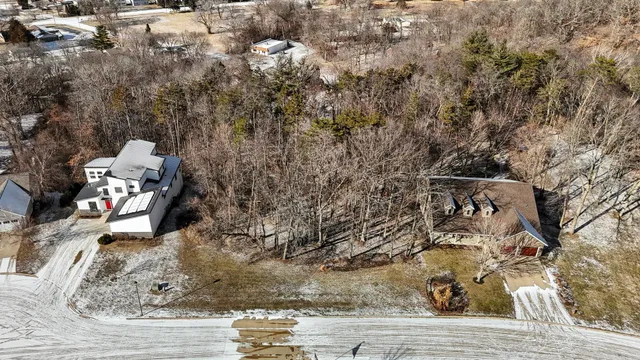 $10,000 | 729 10th Ave Court, Hampton, IL 61256