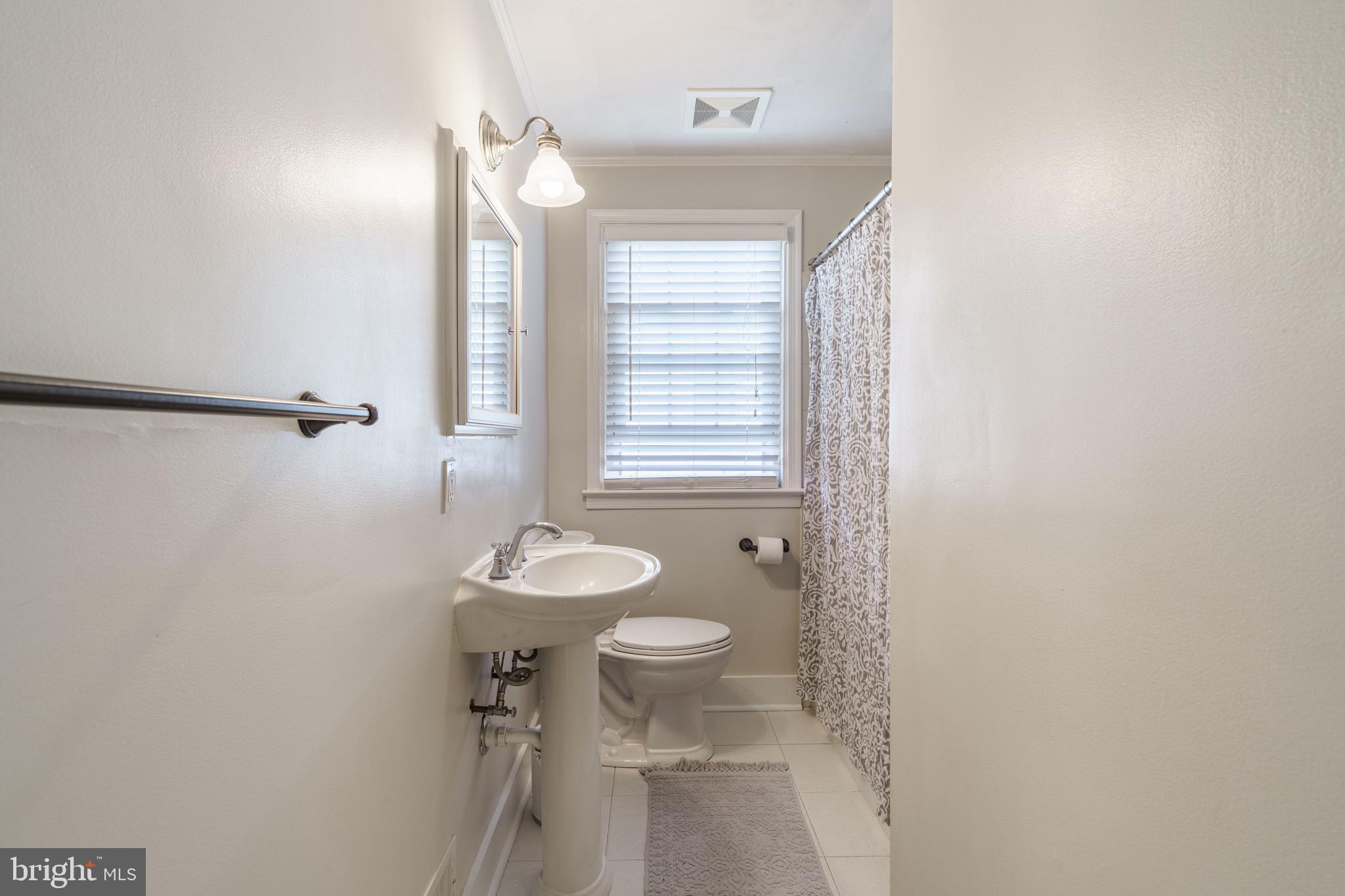 411 Brook Road Baltimore, MD 21286 - Photo 14 of 34 Gallery Image 14