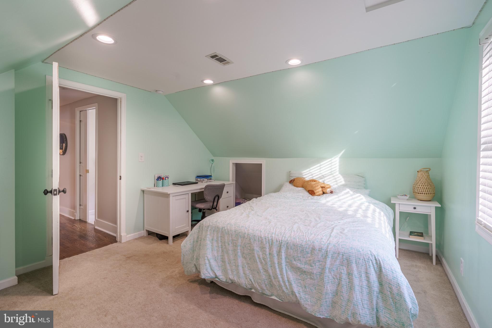 411 Brook Road Baltimore, MD 21286 - Photo 20 of 34 Gallery Image 20