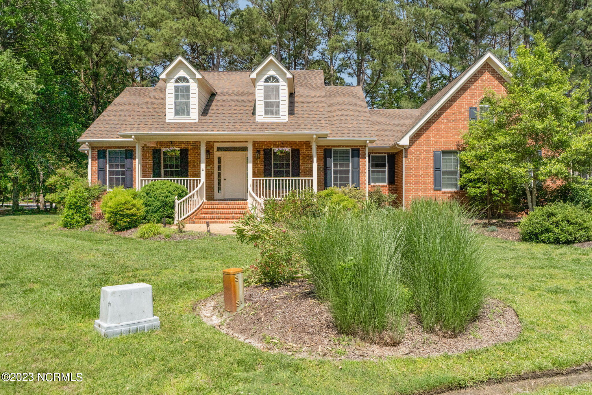 103 Croatan Road Hertford, NC 27944 - Photo 2 of 41 5-web-or-mls-DSC04629-HDR-Edit-13