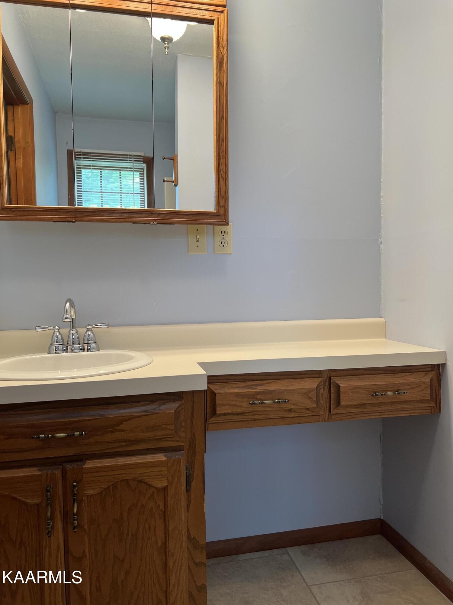 561 Grape Rough Road Oneida, TN 37841 - Photo 27 of 33 Gallery Image 27