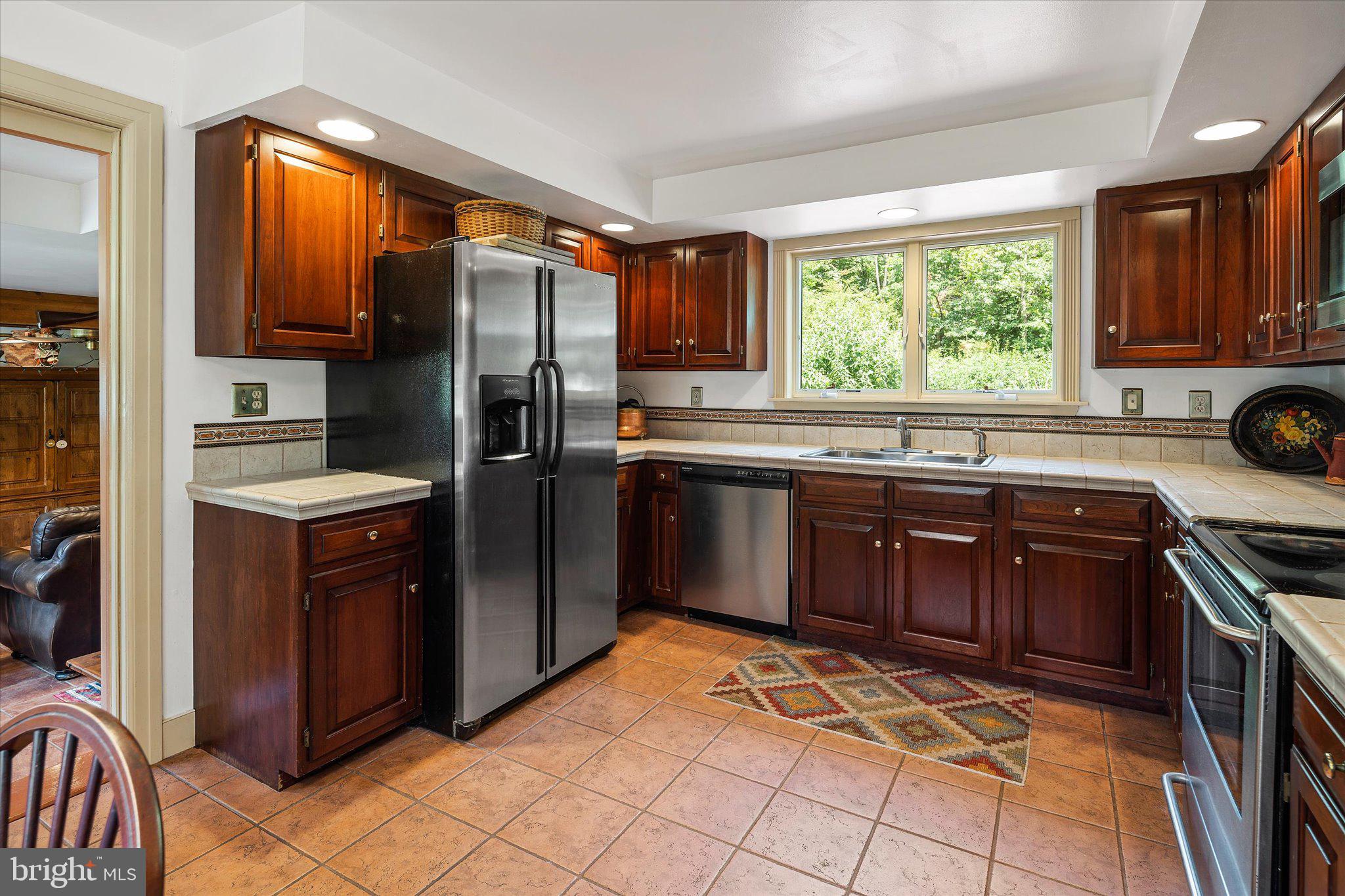 75 Woosamonsa Road Pennington, NJ 08534 - Photo 13 of 33