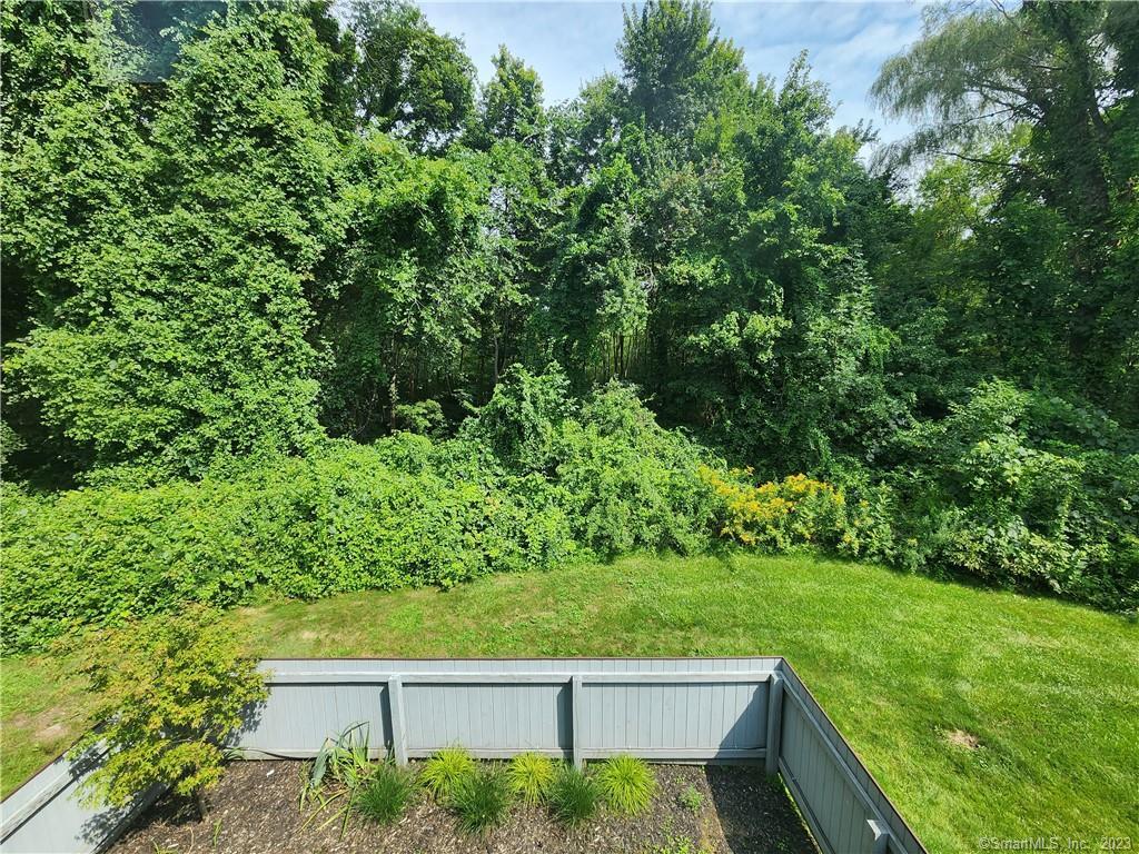 7 Kiwi Corner, Unit 7, Ridgefield, CT 06877 Compass