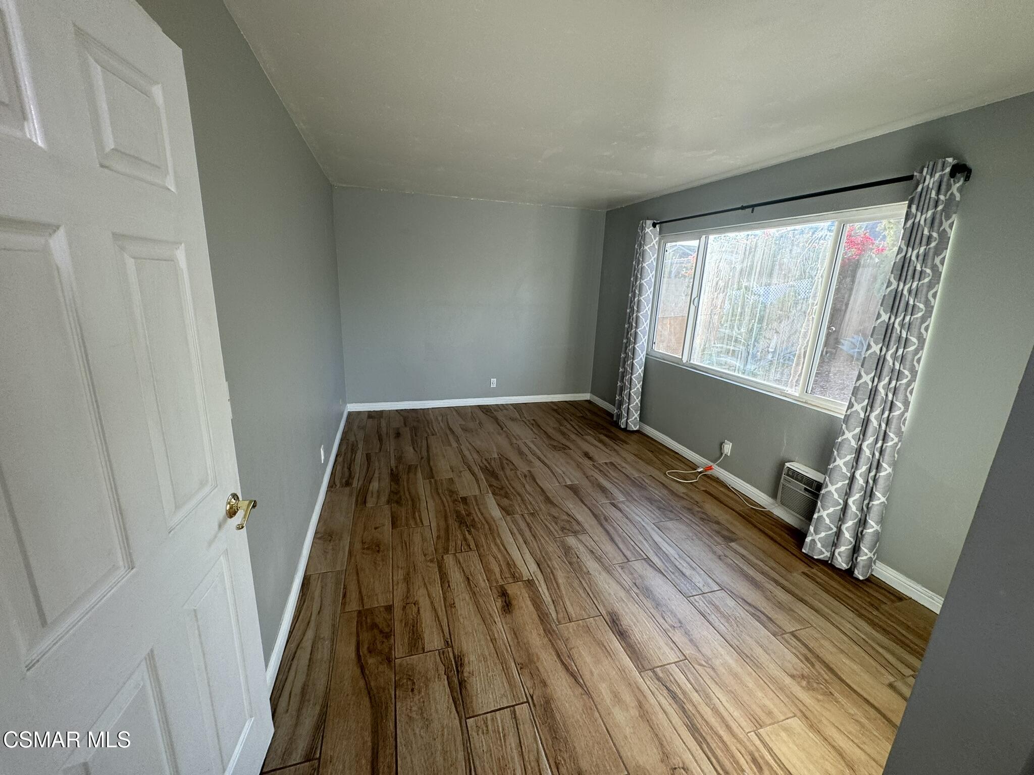 2047 Belmar Court North Simi Valley, CA 93063 - Photo 10 of 15 IMG_8532