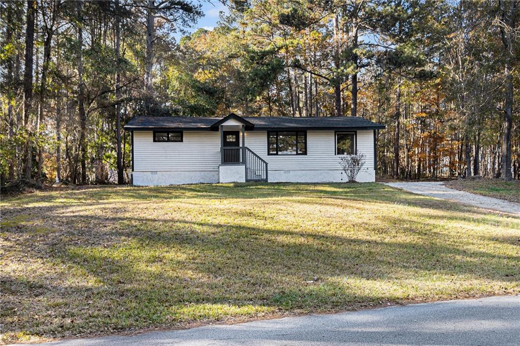 2488 Hi Roc Circle Northeast Conyers, GA 30012 - Photo 2 of 34