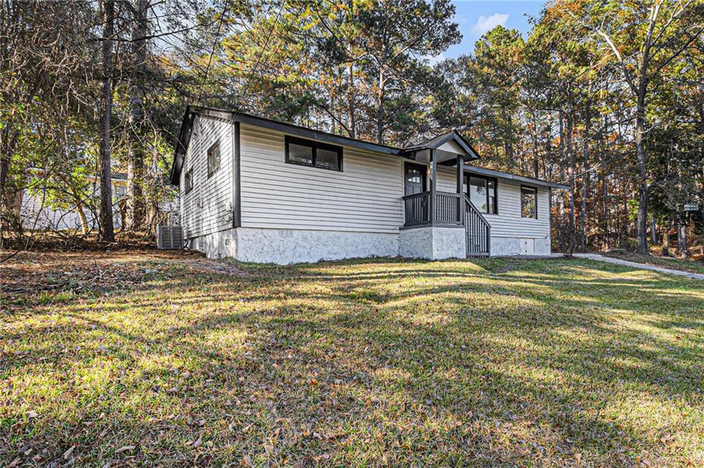 2488 Hi Roc Circle Northeast Conyers, GA 30012 - Photo 3 of 34