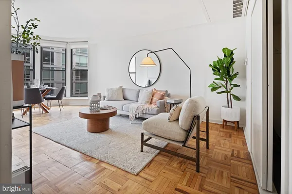$2,230 | 2201 Pennsylvania Avenue, Unit 912, Philadelphia, PA 19130