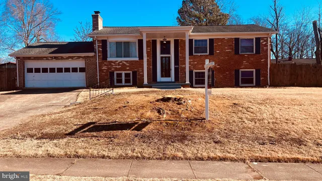 $574,900 | 14303 Chesterfield Drive, Woodbridge, VA 22191