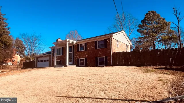 $574,900 | 14303 Chesterfield Drive, Woodbridge, VA 22191