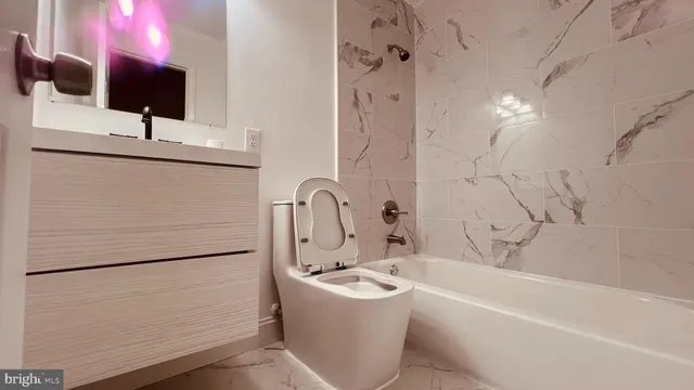 $574,900 | 14303 Chesterfield Drive, Woodbridge, VA 22191