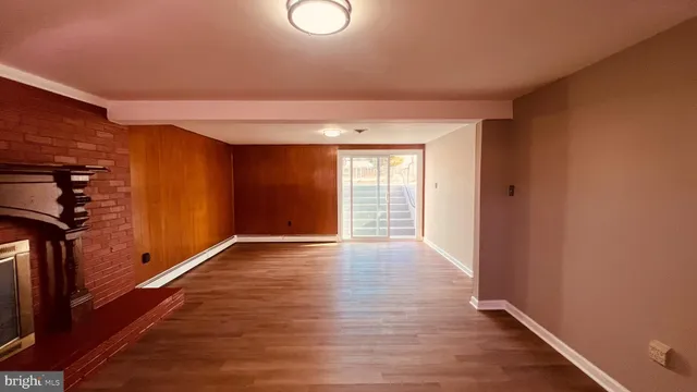 $574,900 | 14303 Chesterfield Drive, Woodbridge, VA 22191