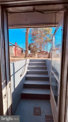 $574,900 | 14303 Chesterfield Drive, Woodbridge, VA 22191