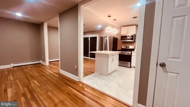 $574,900 | 14303 Chesterfield Drive, Woodbridge, VA 22191