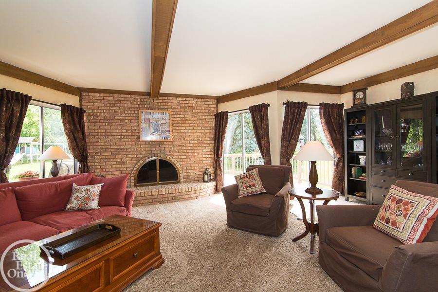 1754 North Kilburn Road Rochester, MI 48306 - Photo 11 of 23 31248714-10.JPG