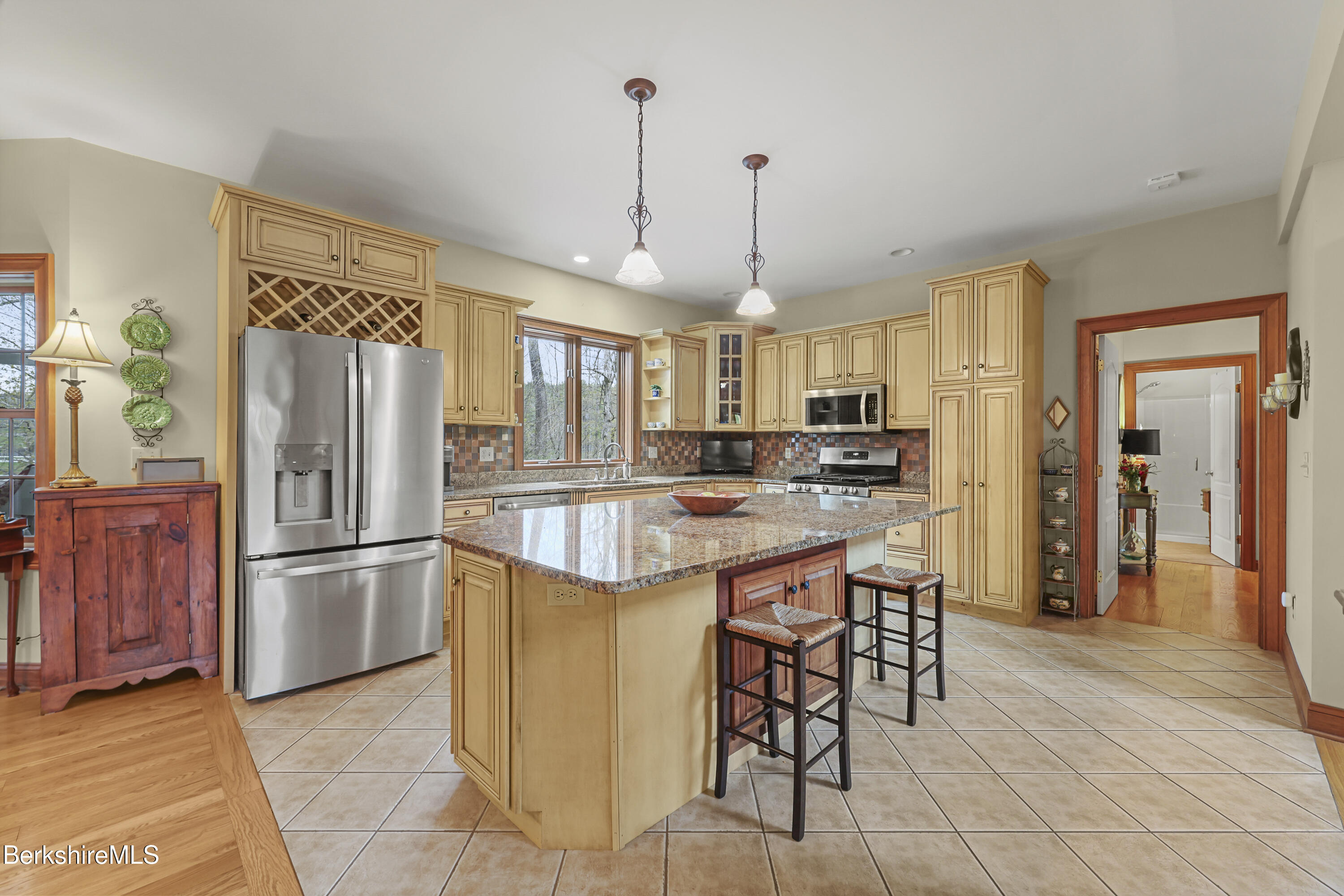 31 Fox Run Lee, MA 01238 - Photo 19 of 37 65 Kitchen