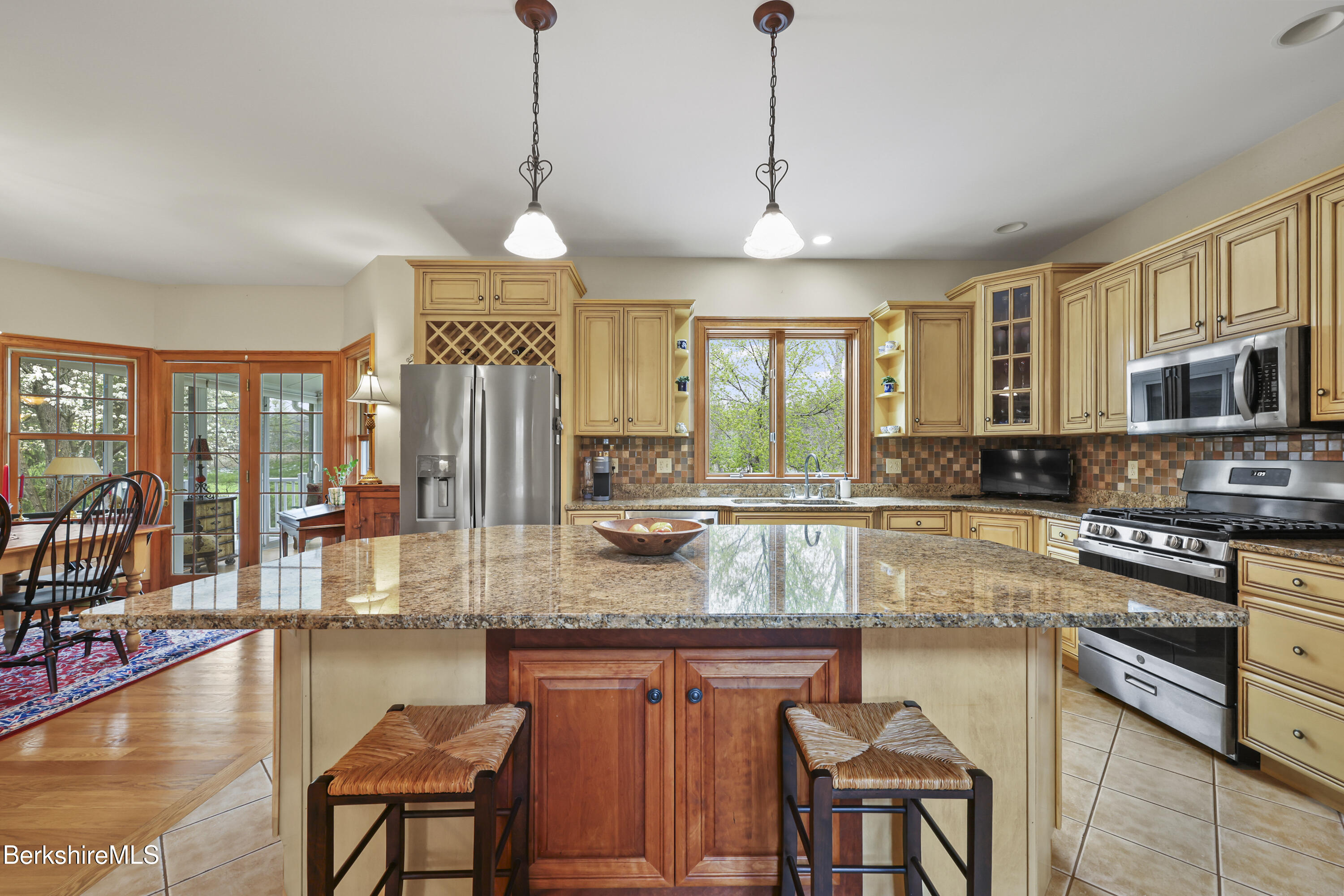 31 Fox Run Lee, MA 01238 - Photo 20 of 37 60 Kitchen