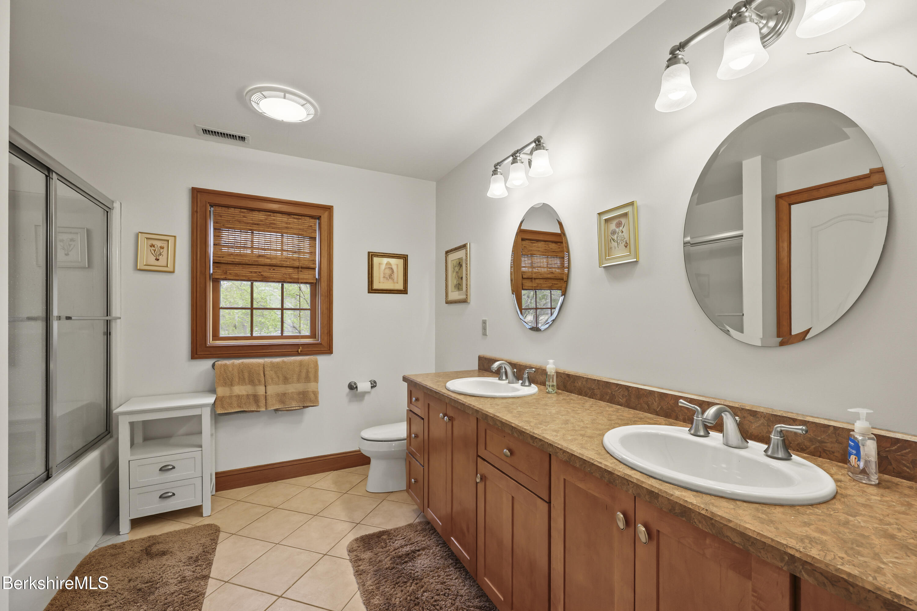 31 Fox Run Lee, MA 01238 - Photo 34 of 37 270 Second Floor Bathroom Two