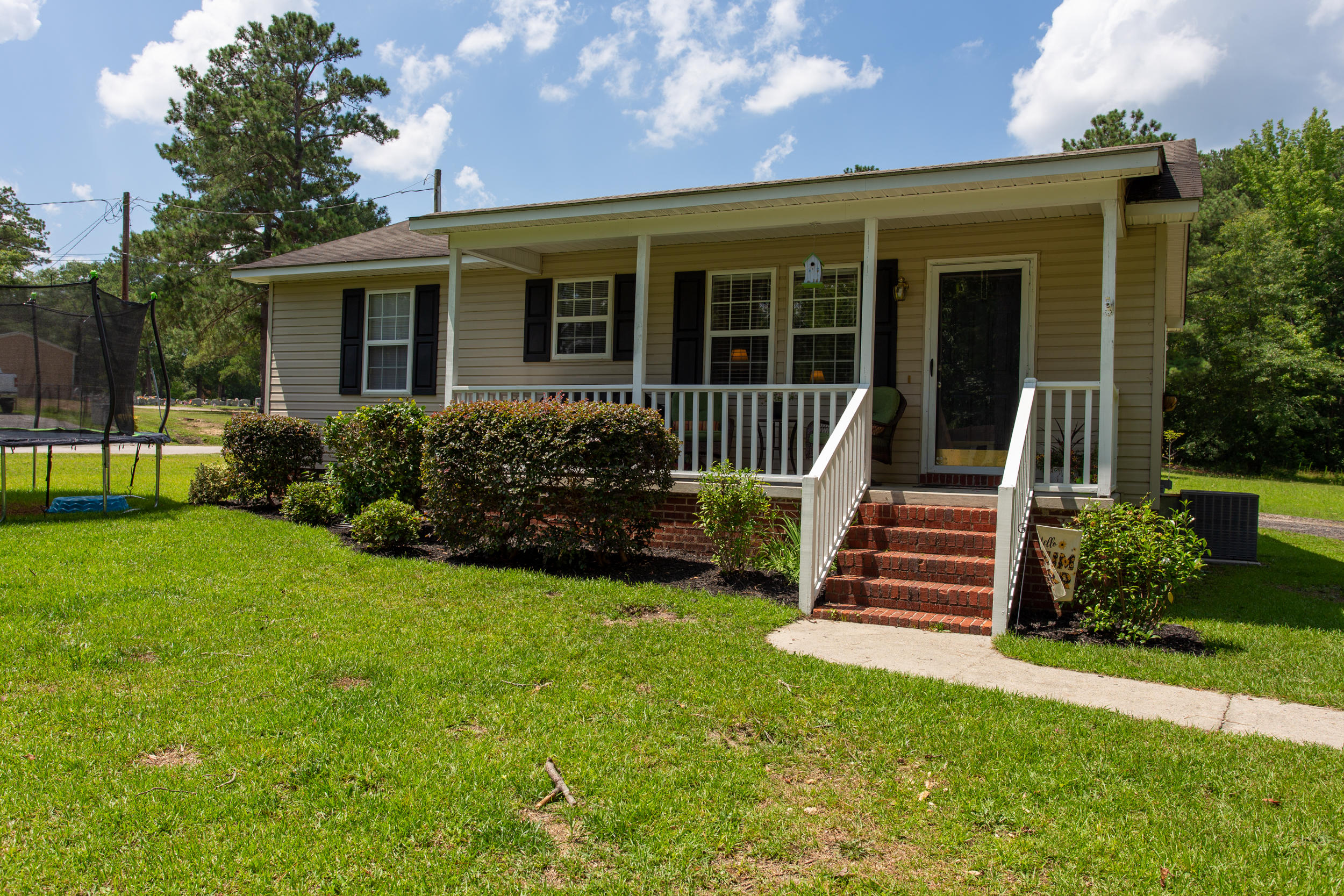 1903 Ardsley Road Rockingham, NC 28379 - Photo 4 of 52 8