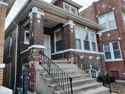 $1,900 | 705 East 92nd Street, Chicago, IL 60619