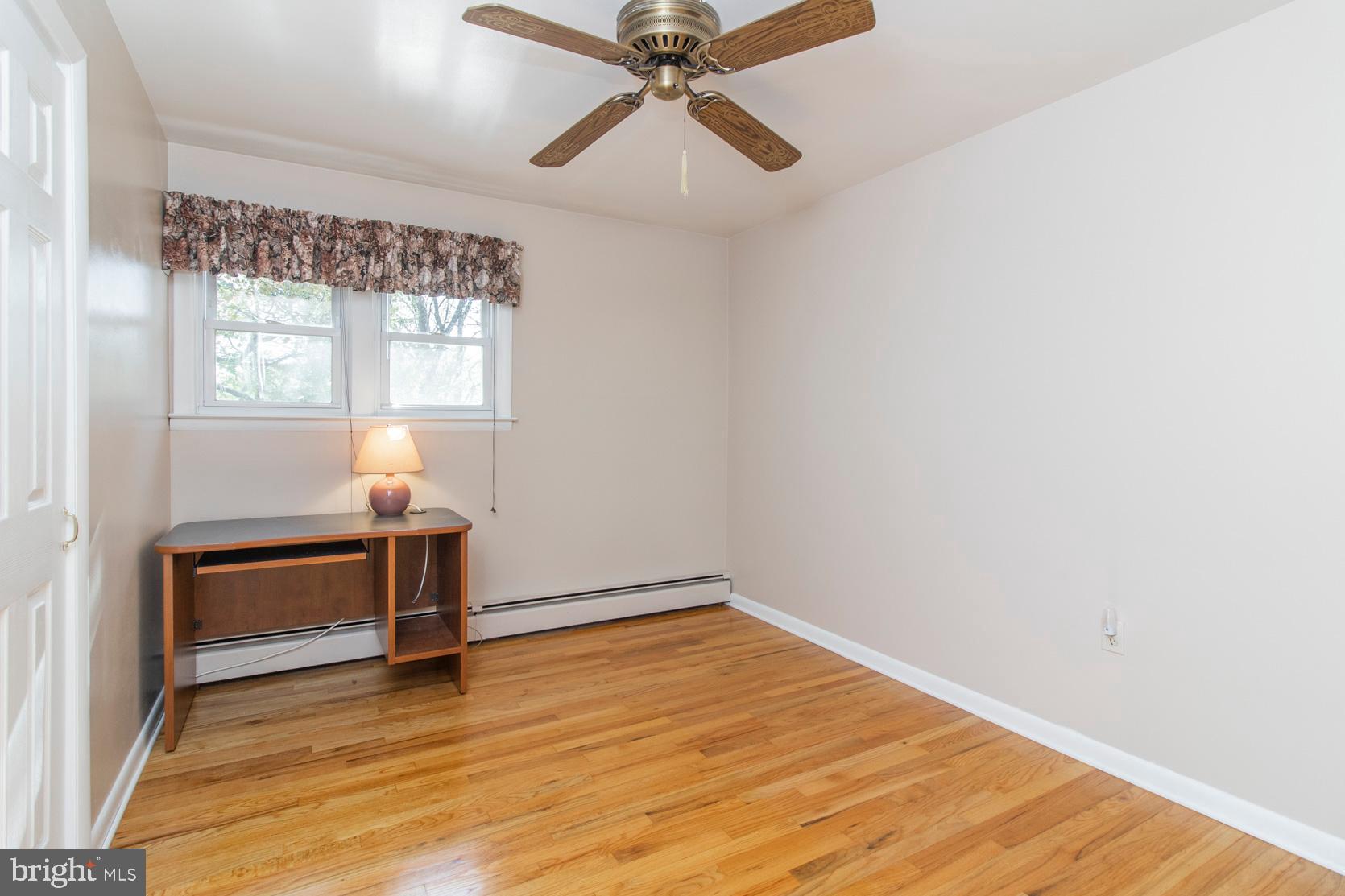 2652 Line Lexington Road Hatfield, PA 19440 - Photo 21 of 36 3rd Bedroom