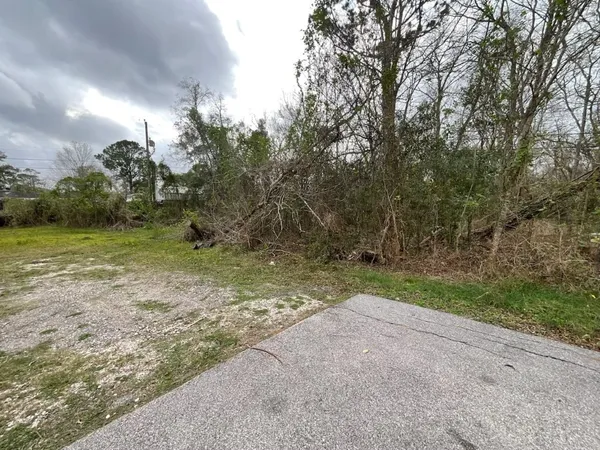 $62,000 | 0 Avenue H Street, Dickinson, TX 77539