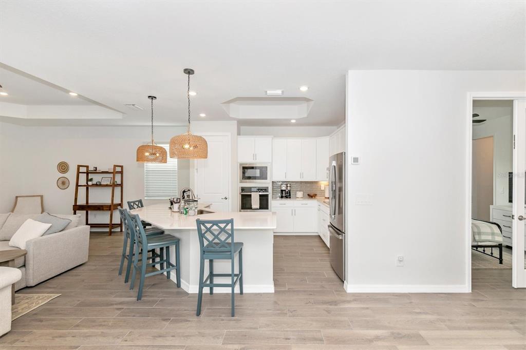 17672 Santorini Court Venice, FL 34293 - Photo 8 of 94