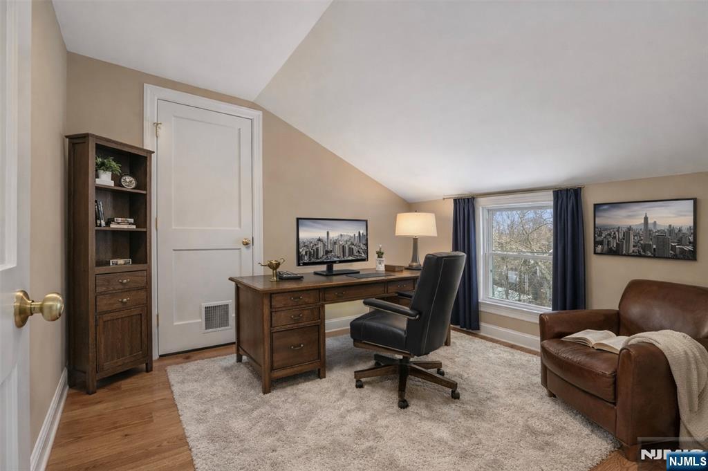 44 Madison Avenue Montclair, NJ 07042 - Photo 14 of 27