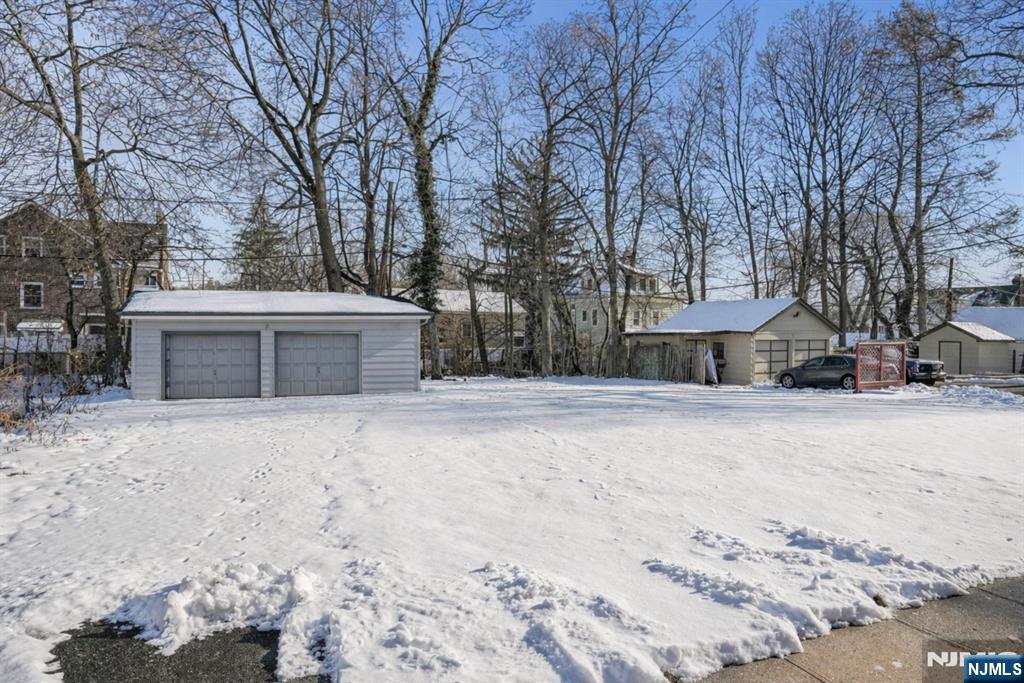 44 Madison Avenue Montclair, NJ 07042 - Photo 23 of 27