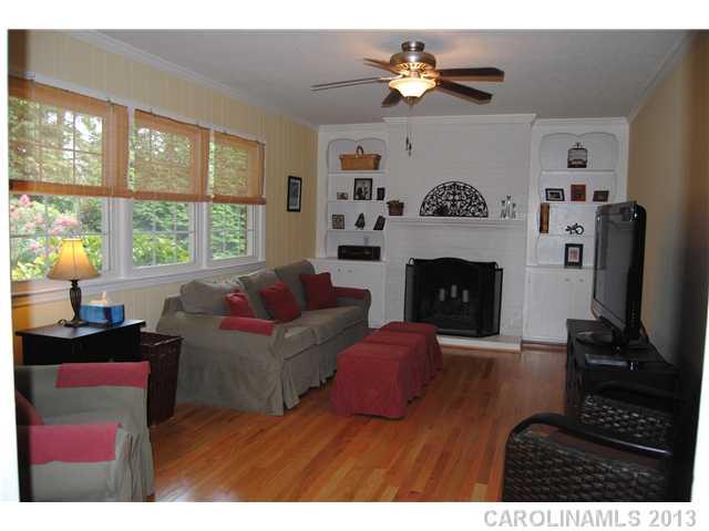 533 Holiday Road Gastonia, NC 28054 - Photo 6 of 16 Gallery Image 6