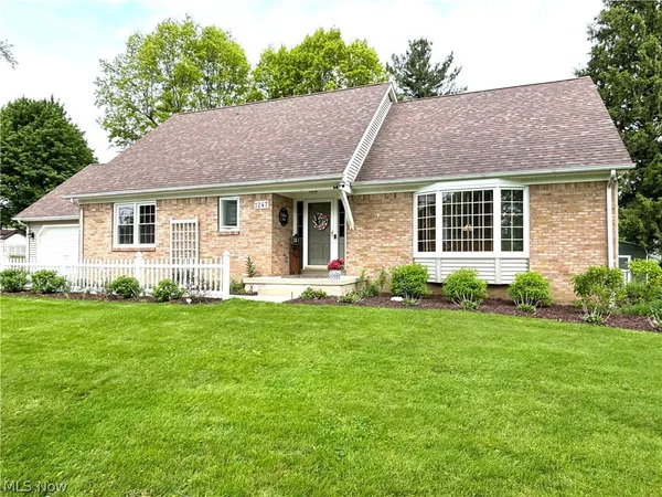$379,000 | 1247 Highland Avenue, Salem, OH 44460