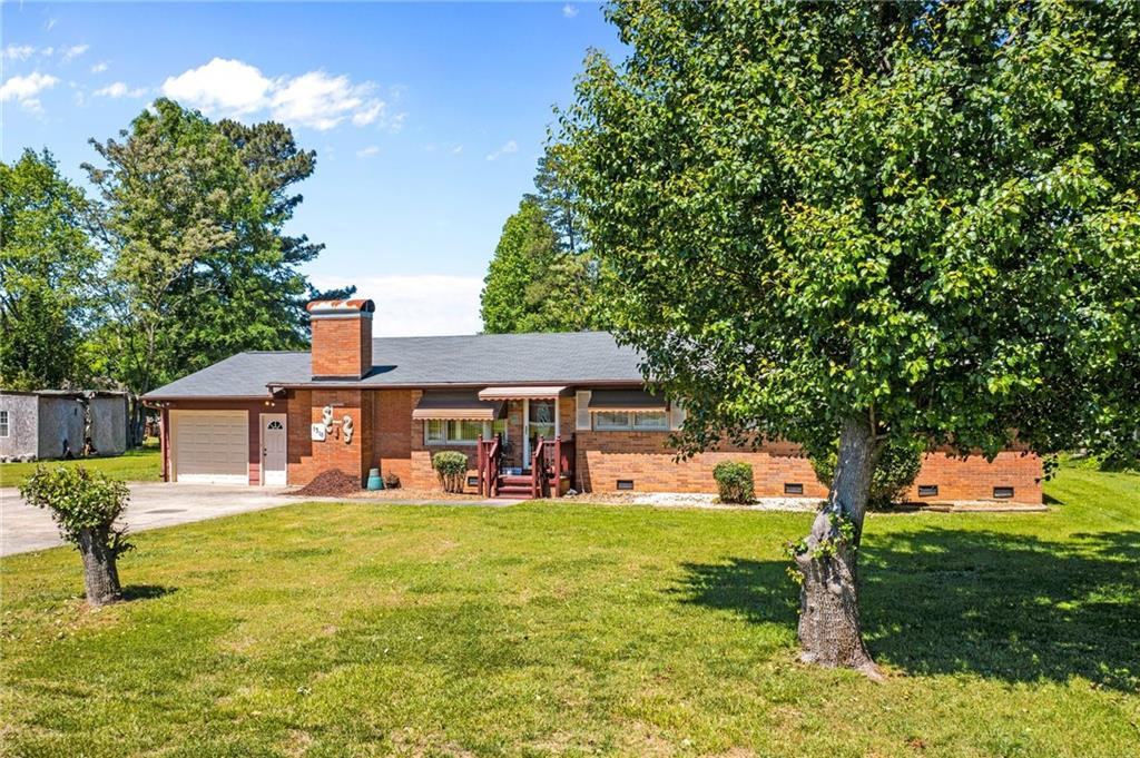 1318 Swann Road Burlington, NC 27217 - Photo 3 of 36 Gallery Image 3