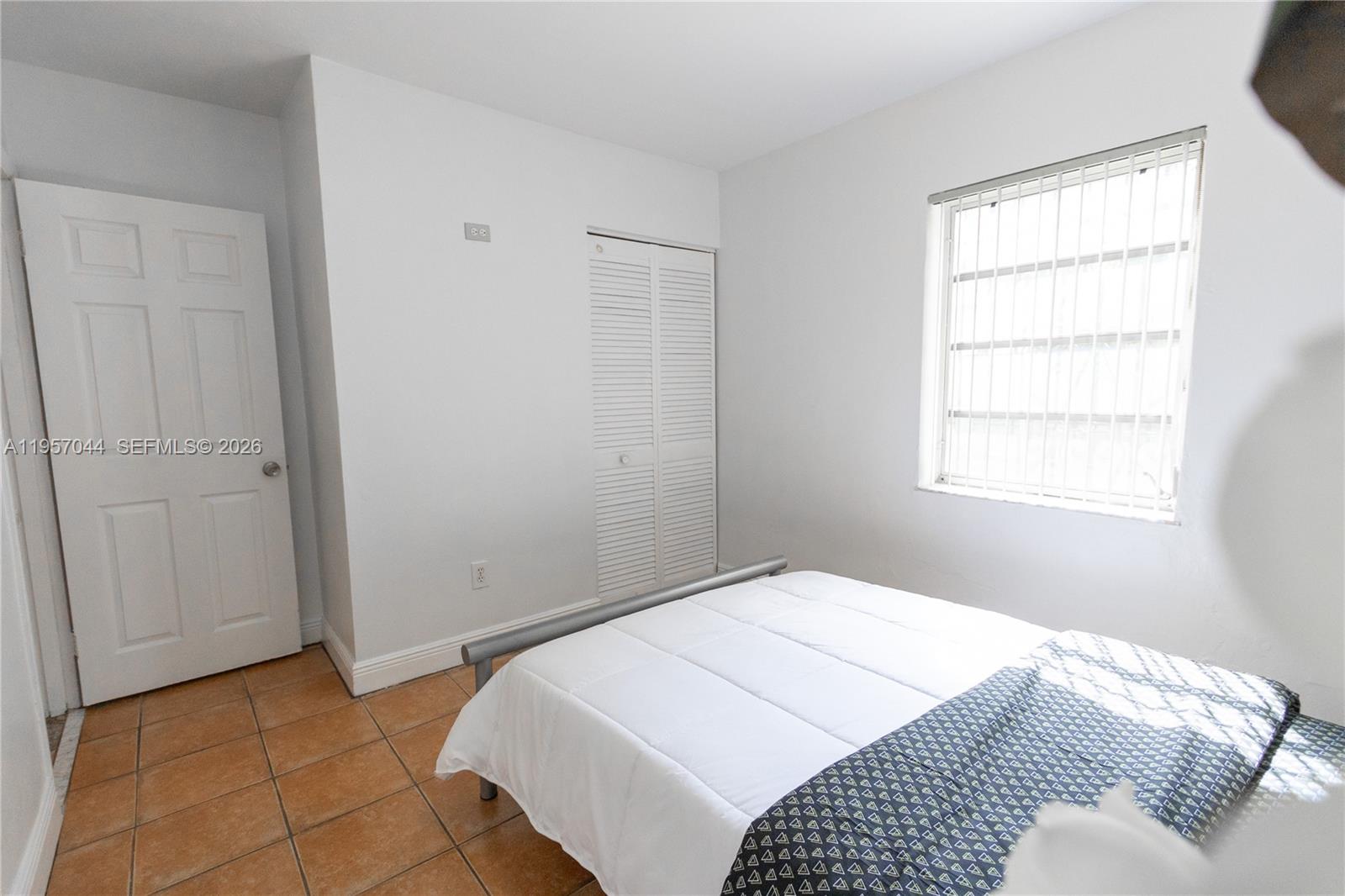 4420 Southwest 114th Court Miami, FL 33165 - Photo 11 of 16