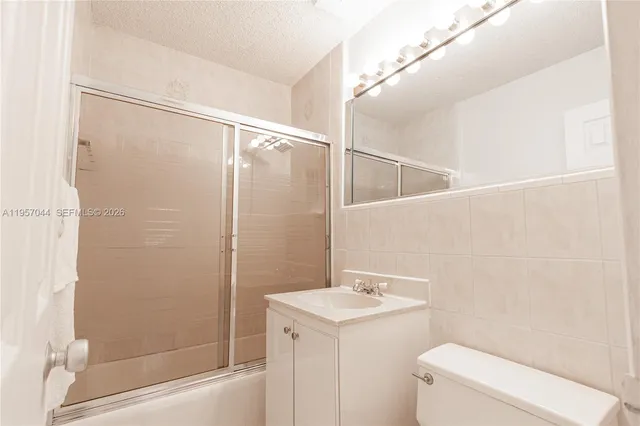 $3,800 | 4420 Southwest 114th Court, Miami, FL 33165