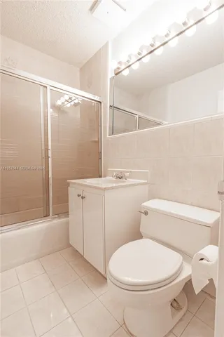 $3,800 | 4420 Southwest 114th Court, Miami, FL 33165