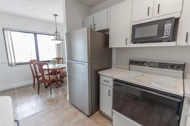 $3,800 | 4420 Southwest 114th Court, Miami, FL 33165