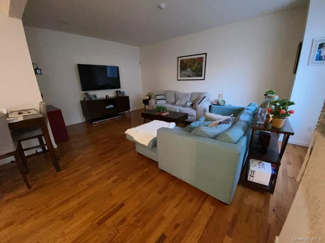 $3,650 | 213 Arlington Court, Bardonia, NY 10954