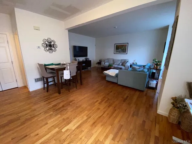 $3,650 | 213 Arlington Court, Bardonia, NY 10954