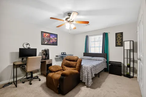 $299,999 | 2514 Creekleaf Road, Houston, TX 77068